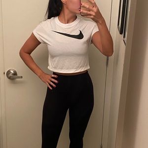 Nike Boxing-Crop Workout Tee